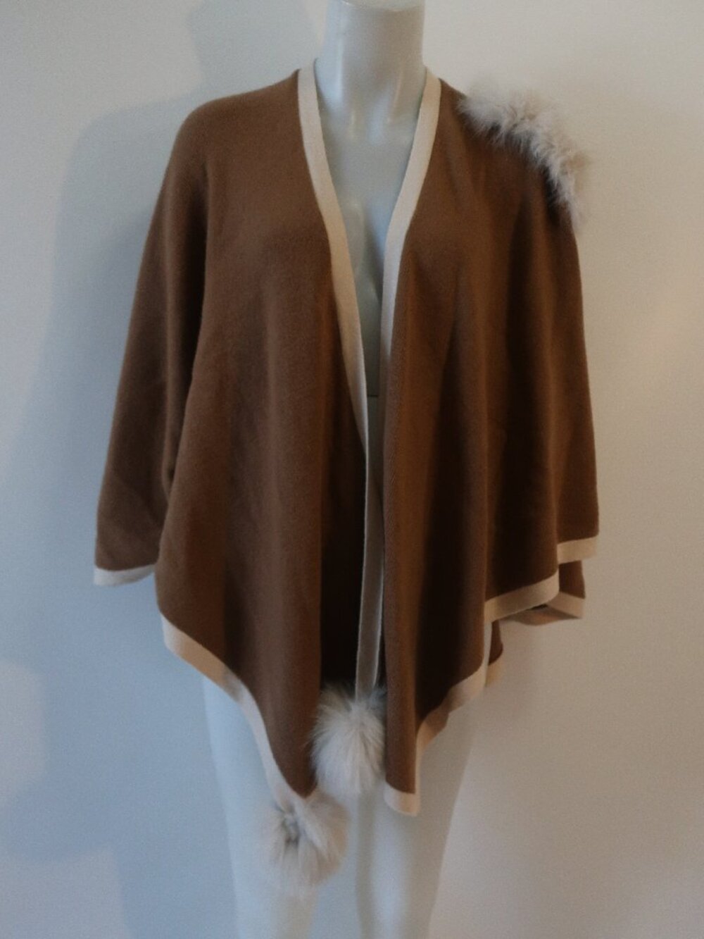 NWT Womens Tina Demel 100% Wool Brown Cape/Wrap With Fox Fur Pom Pom O/S*